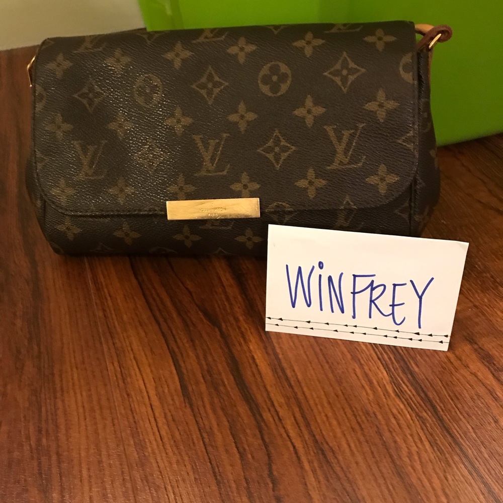 Louis Vuitton Favorite MM. MINT CONDITION!